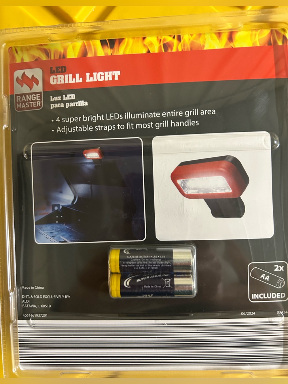 NWT grill light. Can be used for other things.  4 bright LED lights.